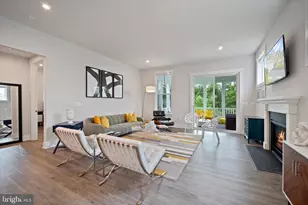 43441 Bettys Farm Dr, Chantilly, VA 20152 - Photo 10