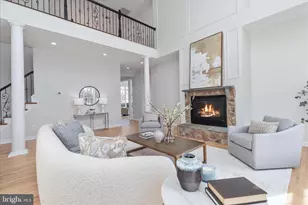 22407 Dolomite Hills Dr, Ashburn, VA 20148 - Photo 2