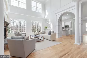 22407 Dolomite Hills Dr, Ashburn, VA 20148 - Photo 4