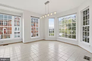 21770 Ladyslipper Sq, Ashburn, VA 20147 - Photo 8