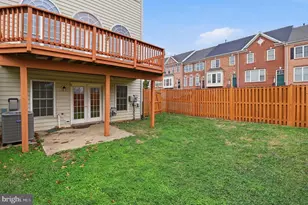 21770 Ladyslipper Sq, Ashburn, VA 20147 - Photo 22