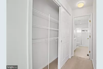 22941 Fontwell Square, Sterling, VA 20166 - Photo 18