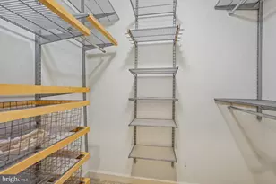 20338 Cliftons Point St, Potomac Falls, VA 20165 - Photo 32