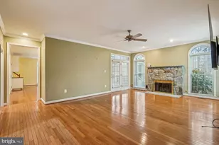 20338 Cliftons Point St, Potomac Falls, VA 20165 - Photo 12
