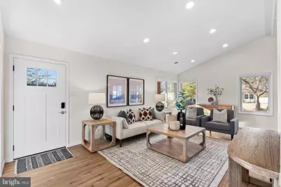 103 E Meadowland Lane, Sterling, VA 20164 - Photo 6