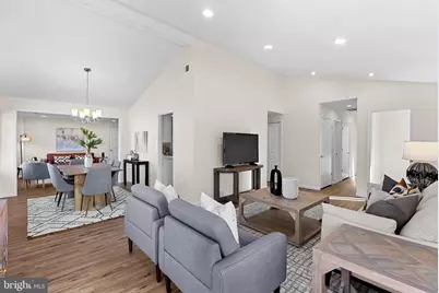 103 E Meadowland Lane, Sterling, VA 20164 - Photo 8