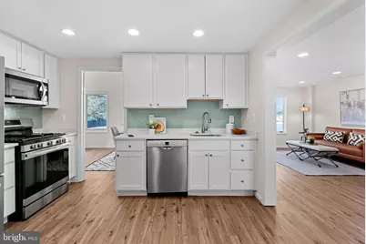 103 E Meadowland Lane, Sterling, VA 20164 - Photo 22