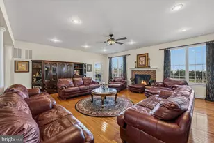 19812 Rothschild Ct, Ashburn, VA 20147 - Photo 12