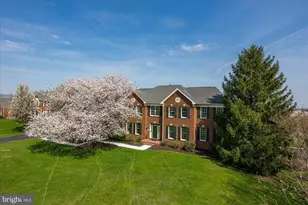 19812 Rothschild Ct, Ashburn, VA 20147 - Photo 2