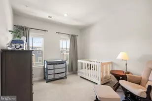 24125 Newtonmore Ter, Sterling, VA 20166 - Photo 34