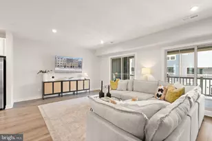 24125 Newtonmore Ter, Sterling, VA 20166 - Photo 16