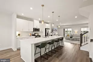 24125 Newtonmore Ter, Sterling, VA 20166 - Photo 8