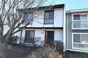 23 Monarch Dr, Sterling, VA 20164 - Photo 1