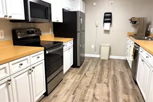 19355 Cypress Ridge Terrace, Leesburg, VA 20176 - Photo 18