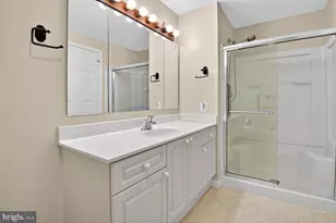 19355 Cypress Ridge Terrace, Leesburg, VA 20176 - Photo 10