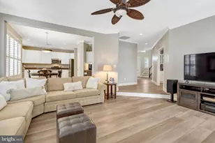 43372 Burke Dale St, Chantilly, VA 20152 - Photo 14