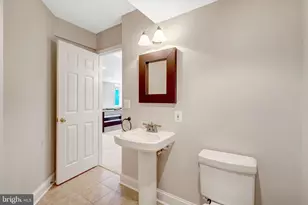 43372 Burke Dale St, Chantilly, VA 20152 - Photo 56