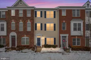 42824 Nations St, Chantilly, VA 20152 - Photo 2