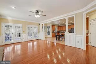 25730 S S Village Dr, Chantilly, VA 20152 - Photo 14