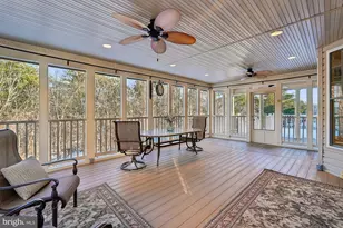 25730 S S Village Dr, Chantilly, VA 20152 - Photo 18