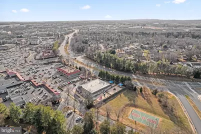 211 Edds Lane, Sterling, VA 20165 - Photo 4