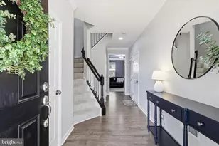 46164 Chester Terrace, Sterling, VA 20165 - Photo 2