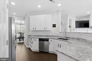 46164 Chester Terrace, Sterling, VA 20165 - Photo 12