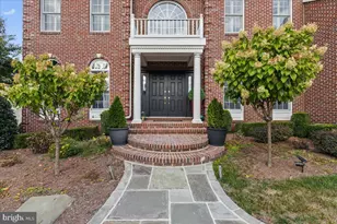 19598 Saratoga Springs Pl, Ashburn, VA 20147 - Photo 2