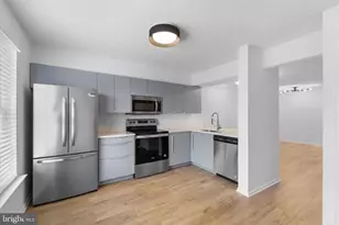 1010 Clymer Ct NE, Leesburg, VA 20176 - Photo 4