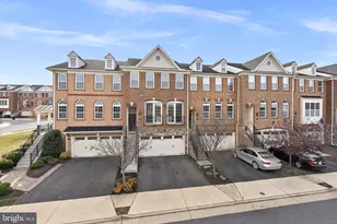 303 Dublin Square, Purcellville, VA 20132 - Photo 1