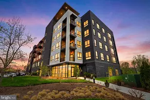 44691 Wellfleet Dr, Ashburn, VA 20147 - Photo 2