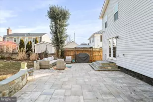 408 Blue Ridge Ave NE, Leesburg, VA 20176 - Photo 8