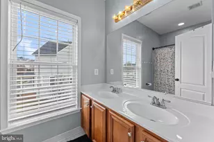 43344 Markham Pl, Ashburn, VA 20147 - Photo 36