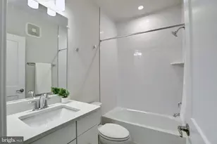 44531 Wolfhound Sq, Ashburn, VA 20147 - Photo 22