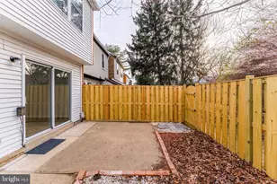 920 Windsor Ct, Sterling, VA 20164 - Photo 34