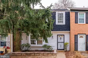 920 Windsor Ct, Sterling, VA 20164 - Photo 2