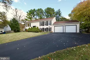 10217 McKean Ct, Great Falls, VA 22066 - Photo 1