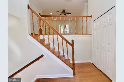 10217 McKean Court, Great Falls, VA 22066 - Photo 6