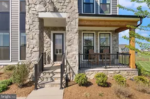 38866 Silver King Cir, Waterford, VA 20197 - Photo 8