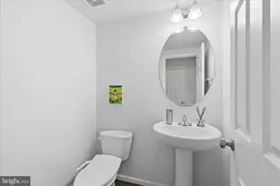 17964 Ridgewood Pl, Round Hill, VA 20141 - Photo 10