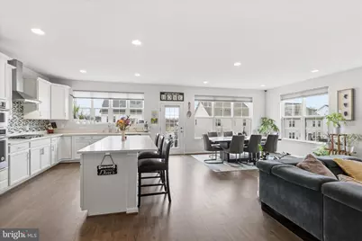 17964 Ridgewood Place, Round Hill, VA 20141 - Photo 12