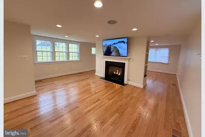 217 W Market Street, Leesburg, VA 20176 - Photo 10