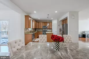 23197 Tradewind Dr, Brambleton, VA 20148 - Photo 10