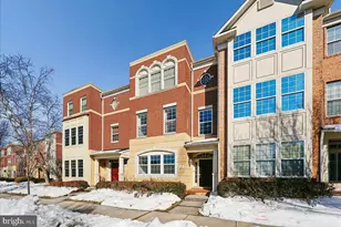 19390 Coppermine Sq, Leesburg, VA 20176 - Photo 2