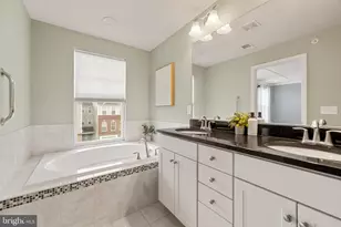 25236 Orchard View Terrace, Chantilly, VA 20152 - Photo 24