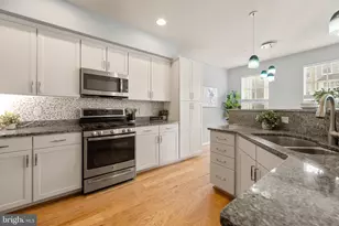 25236 Orchard View Terrace, Chantilly, VA 20152 - Photo 6