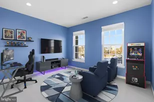 18544 Pineview Square, Leesburg, VA 20176 - Photo 22