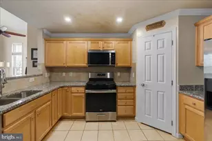 501 Sunset View Terrace SE, Leesburg, VA 20175 - Photo 6