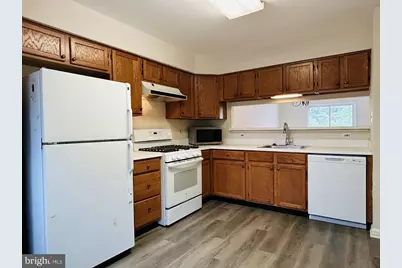 20865 Sandstone Square, Sterling, VA 20165 - Photo 2