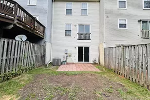 20865 Sandstone Square, Sterling, VA 20165 - Photo 32